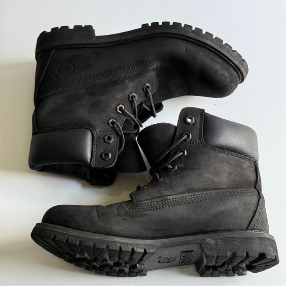 Timberland 8658A Women's Classic 6-Inch Premium WP Black Nubuck Boots Size 7.5 M - Picture 3 of 10